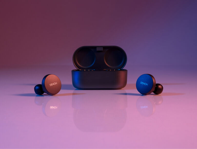 Denon PerL, Black, dynamic